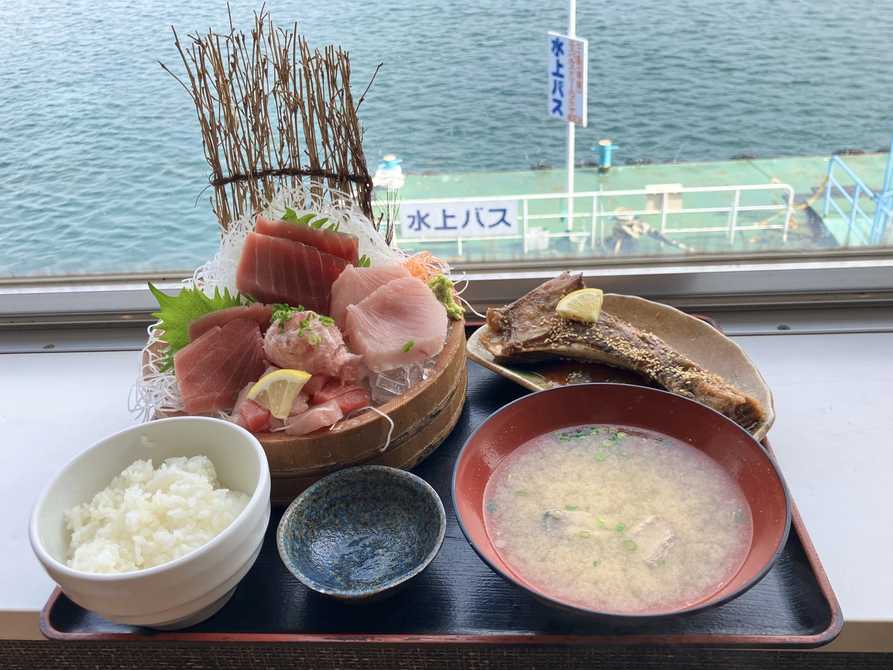 まぐろトロ三昧定食