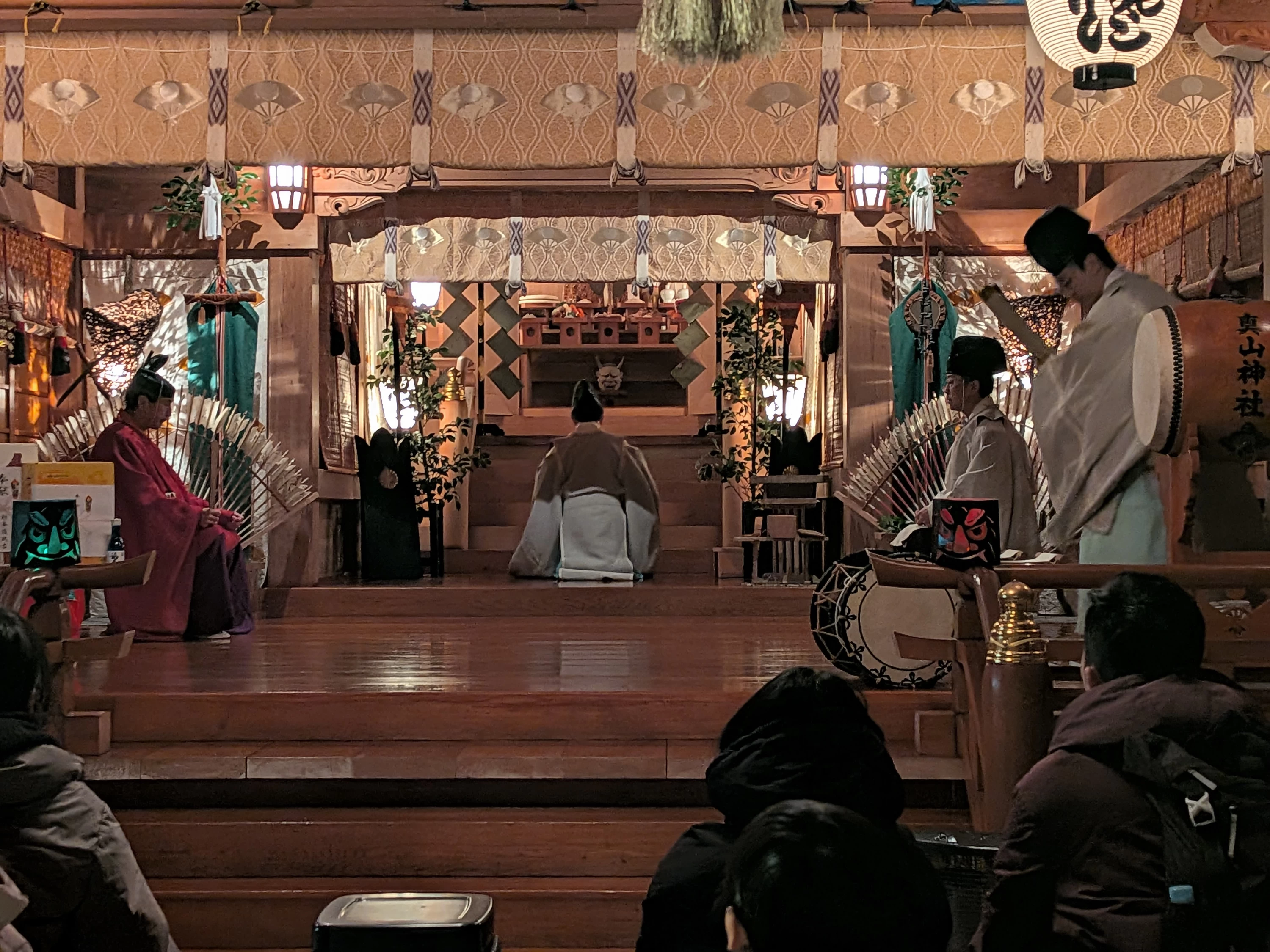 真山（しんざん）神社