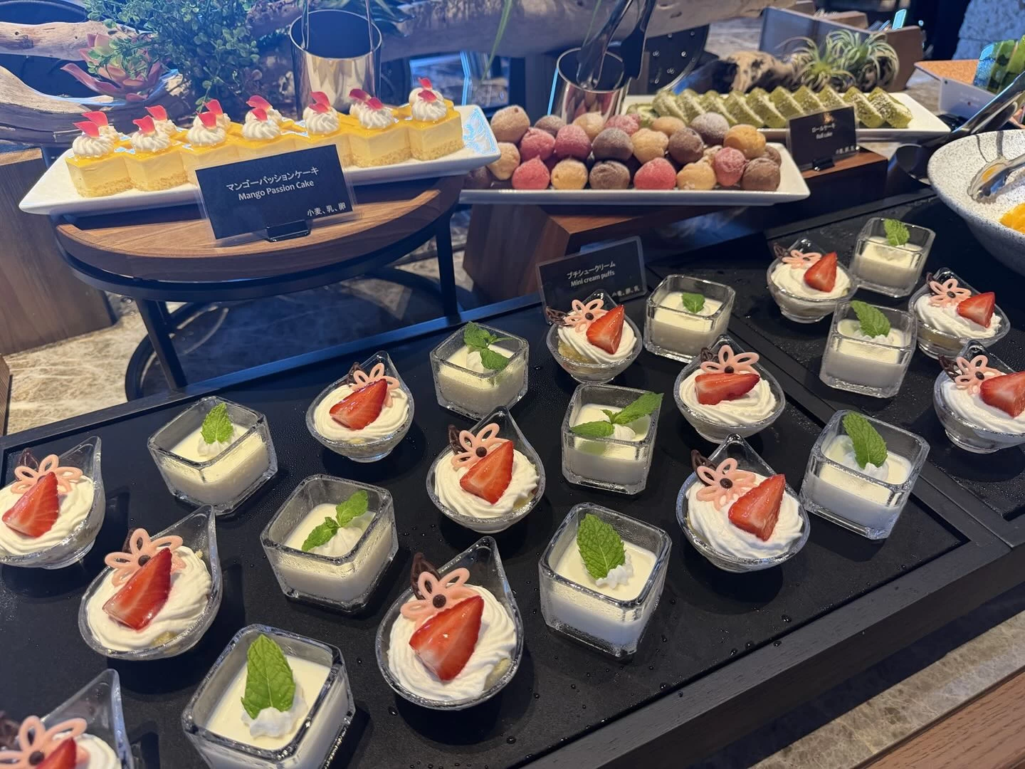 デザートも種類豊富