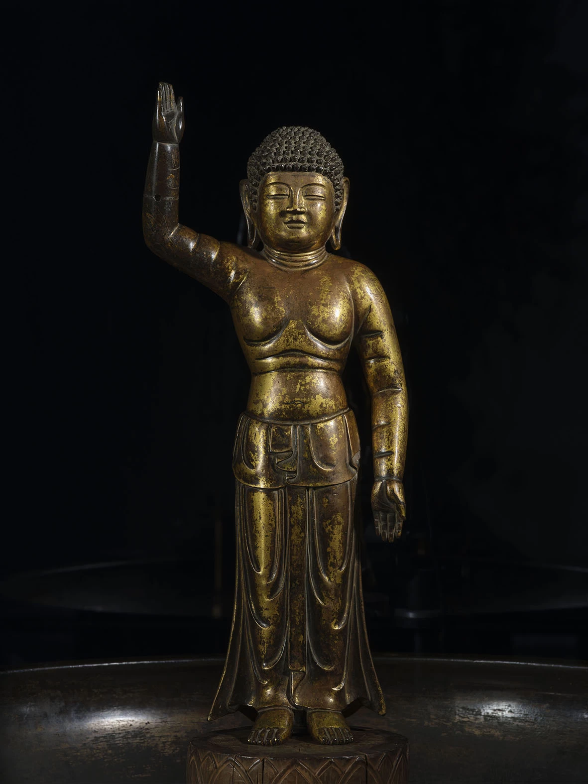 誕生釈迦仏立像／佐々木香輔撮影