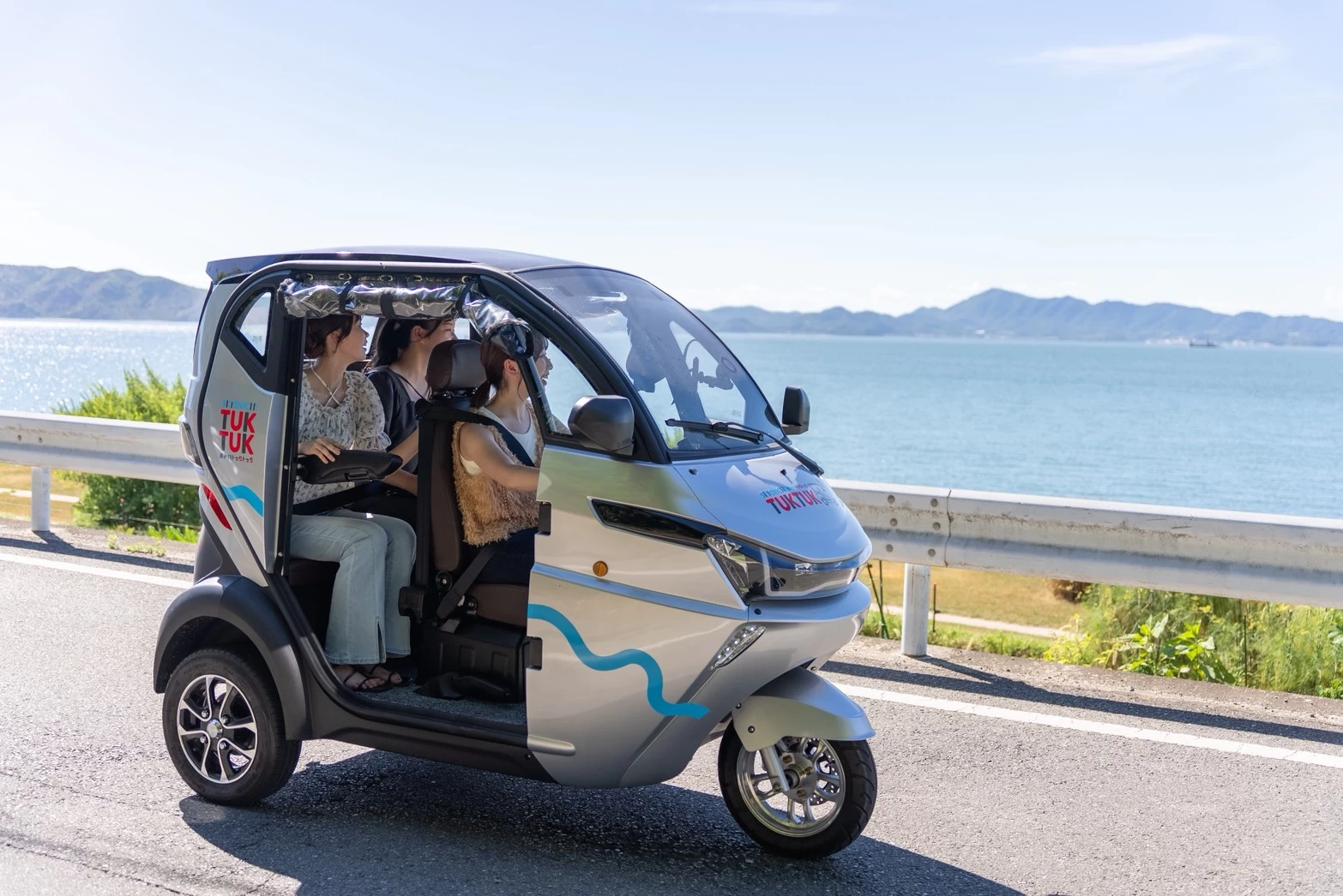 豊島でトゥクトゥクレンタルサービスを始めました！