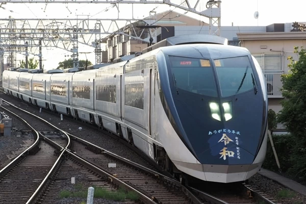 (未使用･未開封品)木村裕子の電車女☆冬の旅~富山地方鉄道de露天風呂の巻~ [DVD] Amazon.co.jp: 木村裕子の電車女☆冬の旅~富山地方鉄道de露天