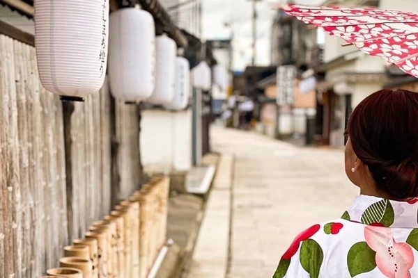 レンタル着物で華やかさアップ！ 九州の小京都・人吉を散策