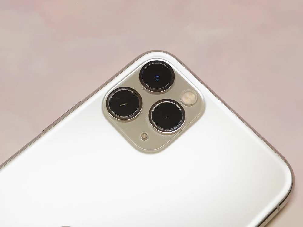 最新カメラ搭載のiPhone11、旅先で使える便利な機能