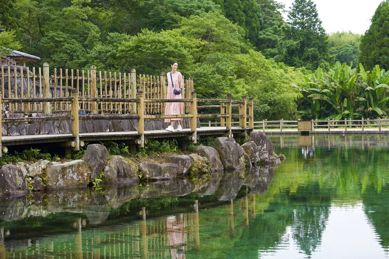 森泉さんが自然とアートにふれる「旅色FO-CAL湧水町特集」が公開