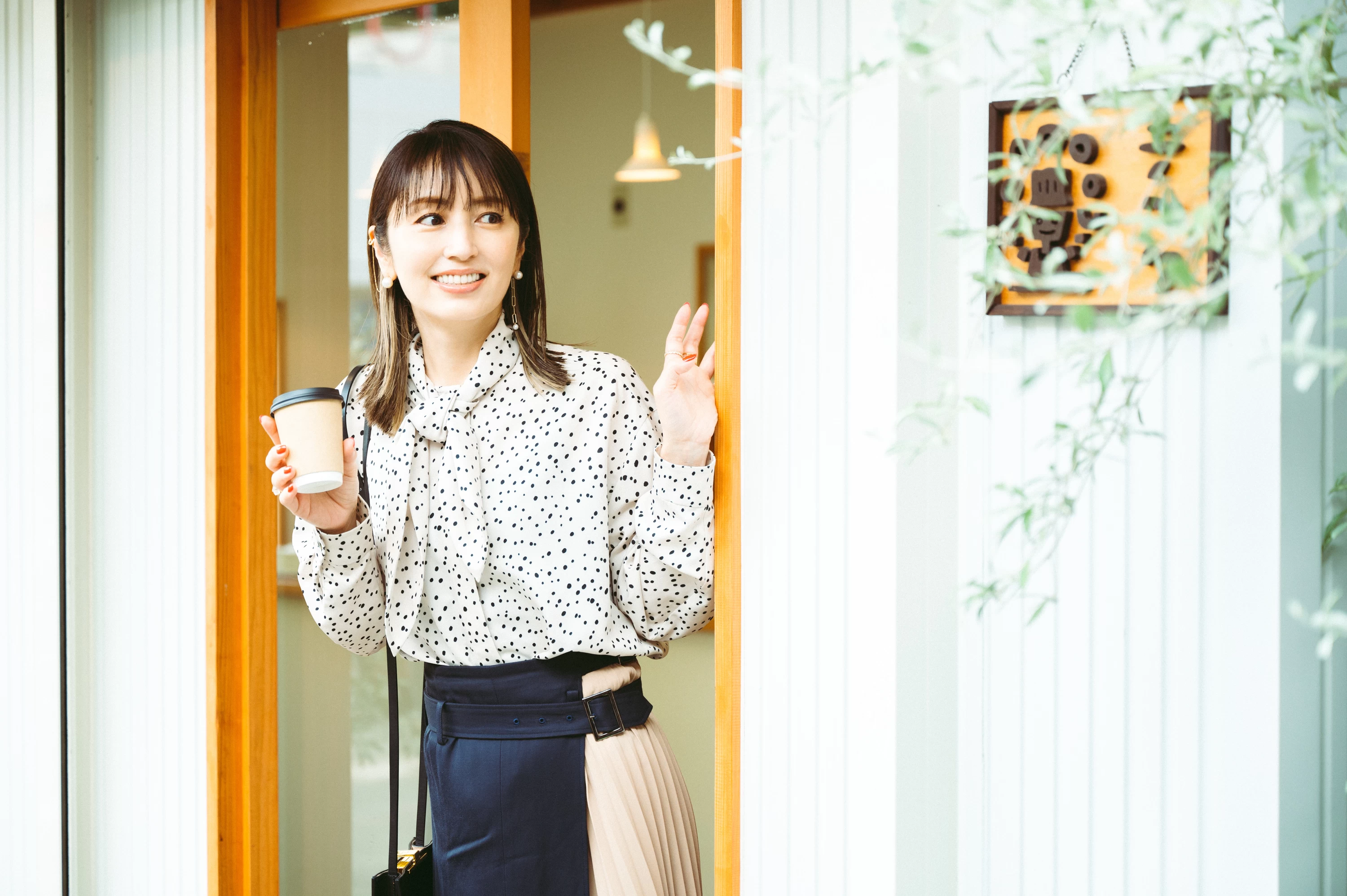 矢田亜希子さんが、“おいしい”を巡るグルメ旅「旅色FO-CAL春日市特集」が公開
