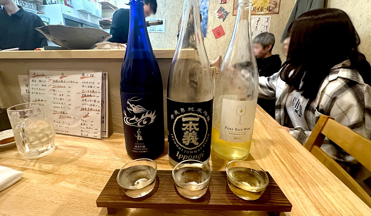 【福井】新幹線の待ち時間にぴったり！ ほろ酔い気分で飲み比べを楽しめる新スポットを紹介