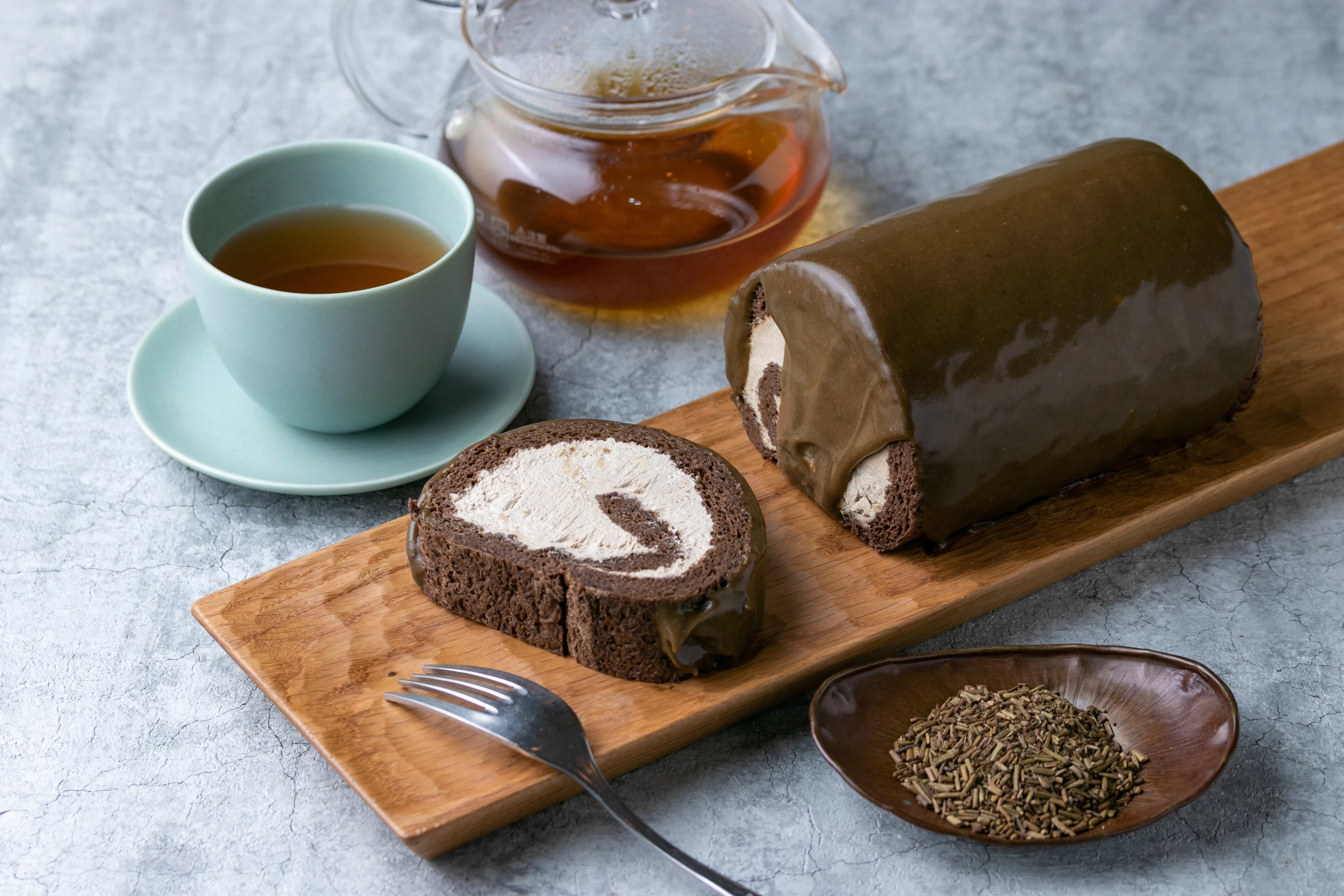 【6月2日販売開始】川越市の老舗茶農家のほうじ茶を使ったプレミアムロールケーキ誕生ストーリー