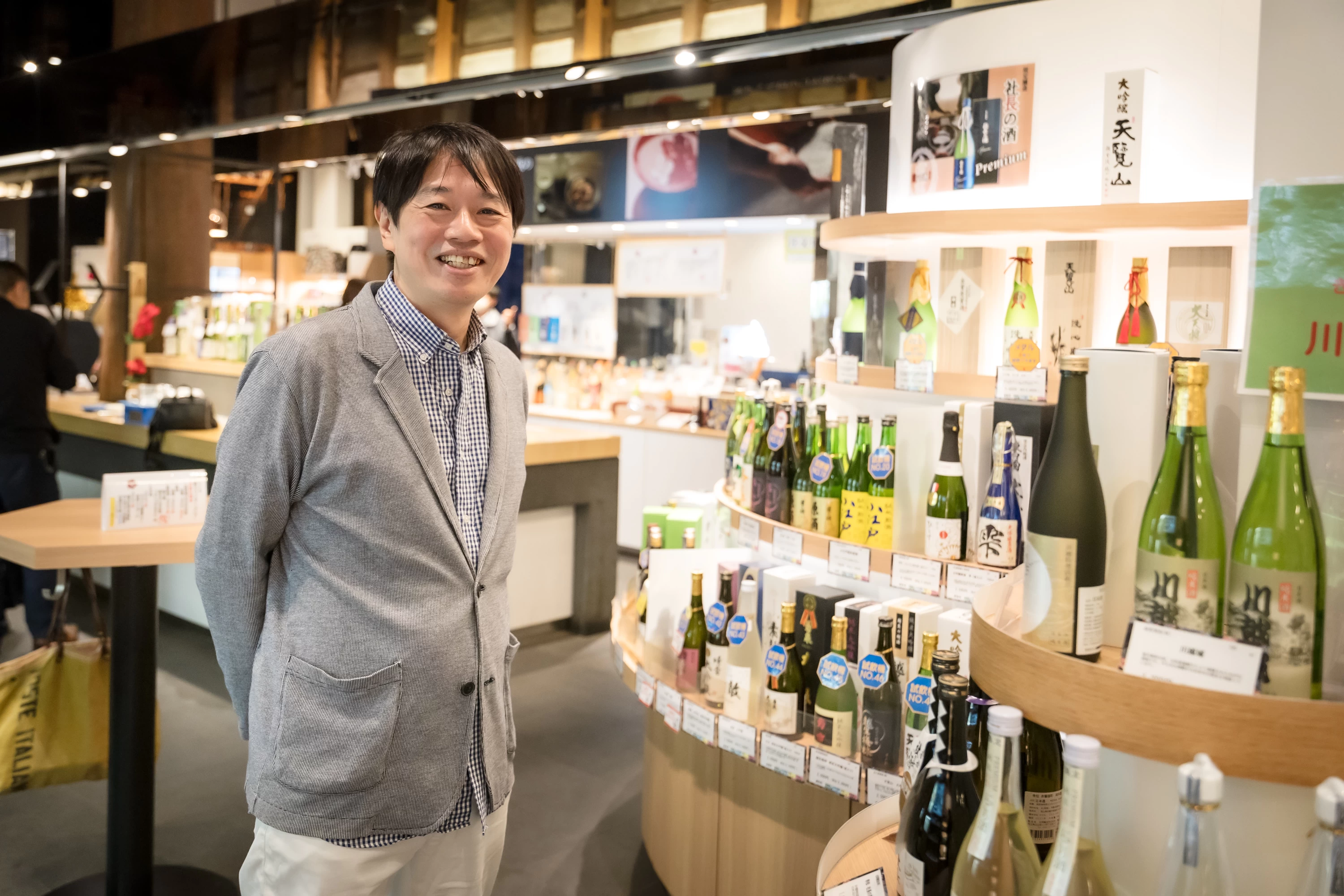 編集部　ヨシカワ