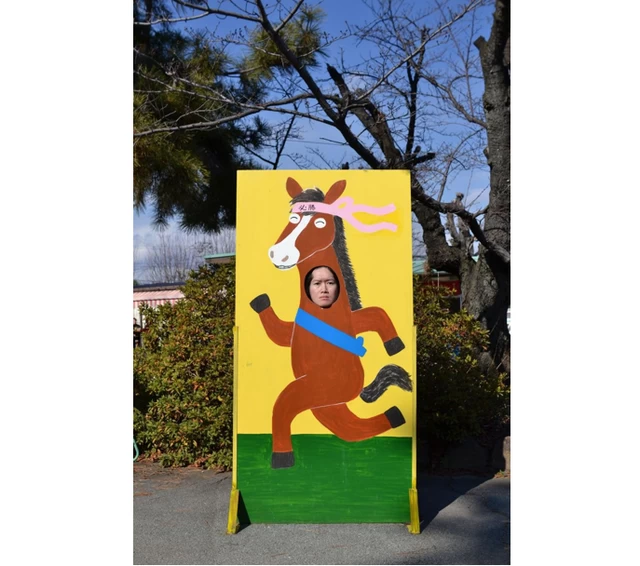 日本で４番目に古い動物園に、斬新な顔ハメ看板あり。甲府市遊亀公園付属動物園＜山梨＞