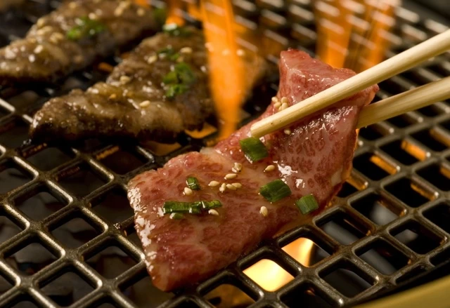 ■焼肉／飛騨牛を香ばしい焼き肉で「飛騨牛　最高5等級　バラカルビ　焼肉用　500g～」（岐阜）