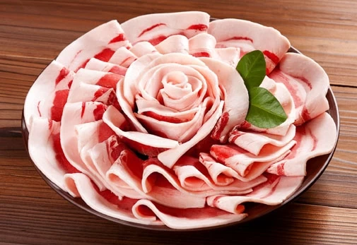 ■ぼたん鍋／ワイルドな猪肉「国産天然しし肉ロースセット」（兵庫）