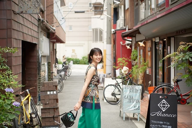 特集「大阪、おとなの街歩き。」