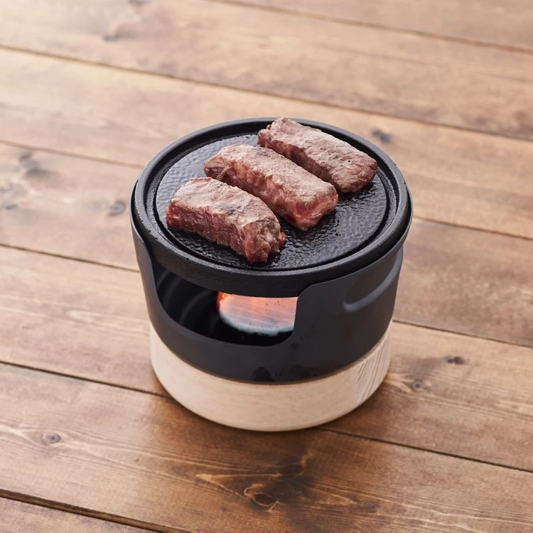アイテムその③ コンパクトに焼き肉を楽しむ「じゅーじゅー厚熱鉄焼プレート」