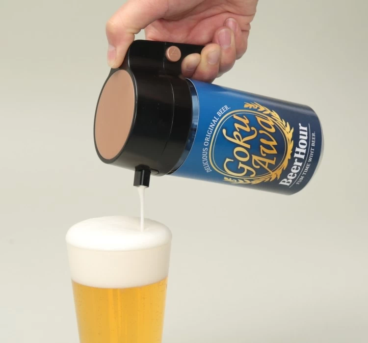 アイテムその⑤ 乾杯の瞬間にもこだわりたい「ビールアワー 極泡 ポータブル」