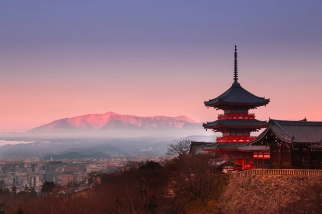 フォトジェニックな早朝の清水寺を訪ねる（京都・東山）