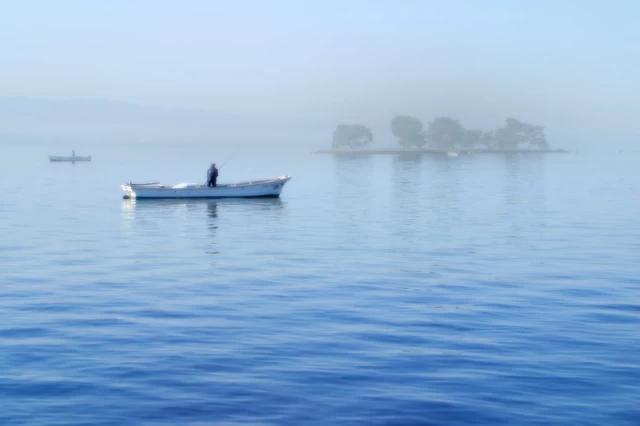 宍道湖は国内でも有数のしじみの生産地。ヤマトシジミの漁獲高は日本一を誇る。