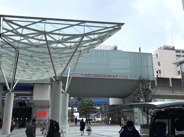 遠鉄百貨店を抜けて新浜松駅へ。
