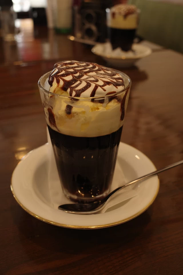 カフェゼリー&アイスクリームは数量限定。これぞ珈琲屋のカフェゼリーという人気メニュー