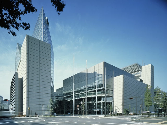 「東京国際フォーラム」外観