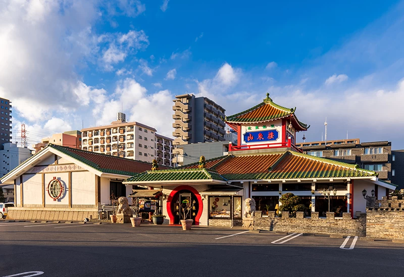 宇都宮を巡るカップル日帰り旅　グルメや神社巡りを満喫