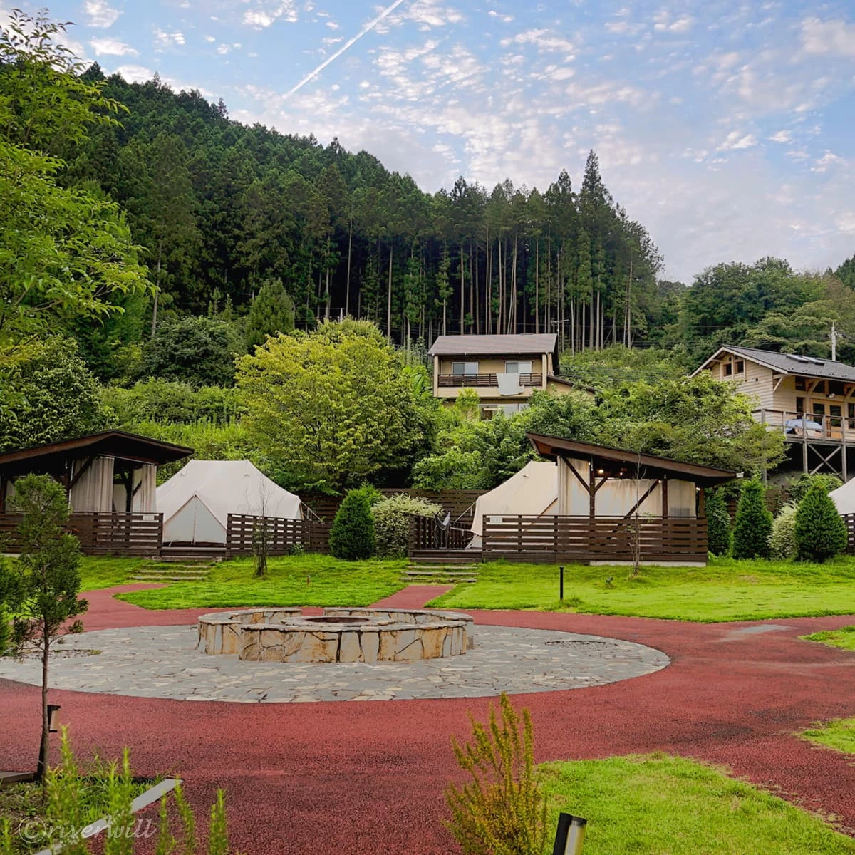 埼玉・飯能で北欧風のグランピング体験！温泉やサウナも楽しむ旅