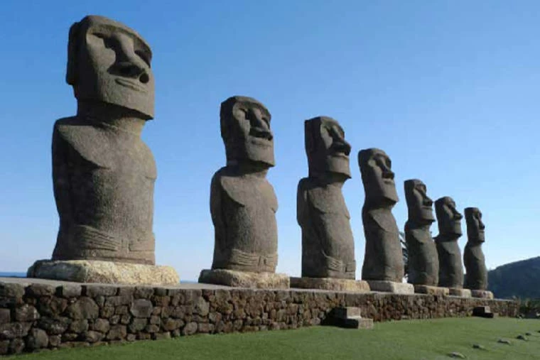 宮崎・サンメッセ日南でモアイ像と対面！自然を楽しむドライブ旅｜旅行