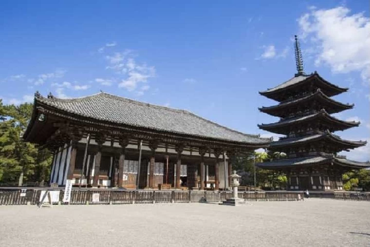 お散歩にもピッタリ 奈良公園で御朱印集め旅 ｜旅行プランは旅色で。