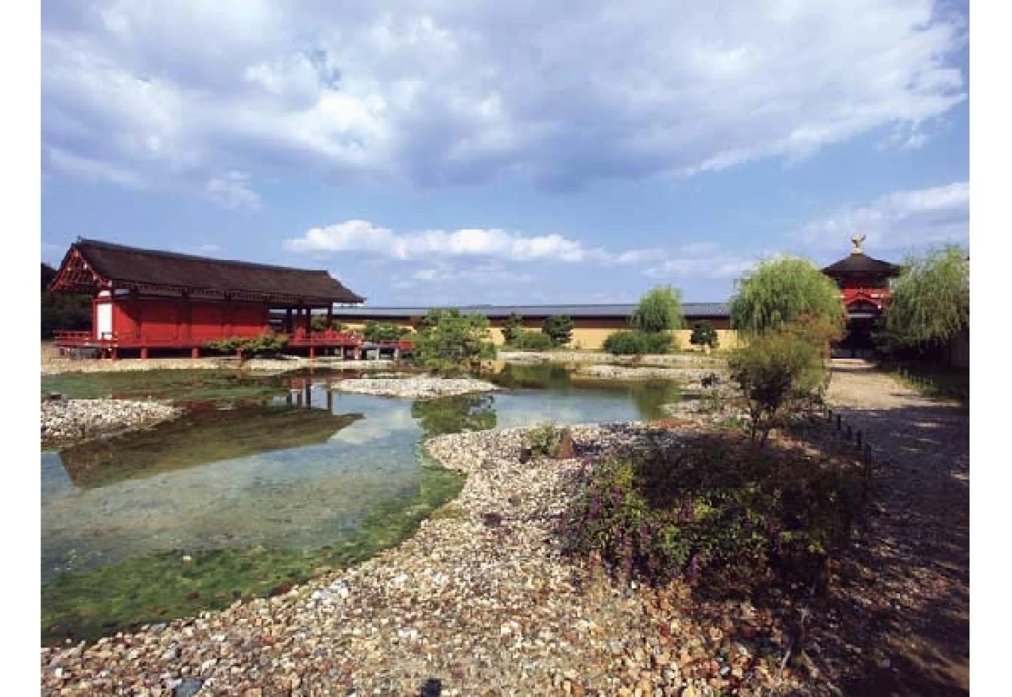 奈良時代の庭園を考証のもと復元