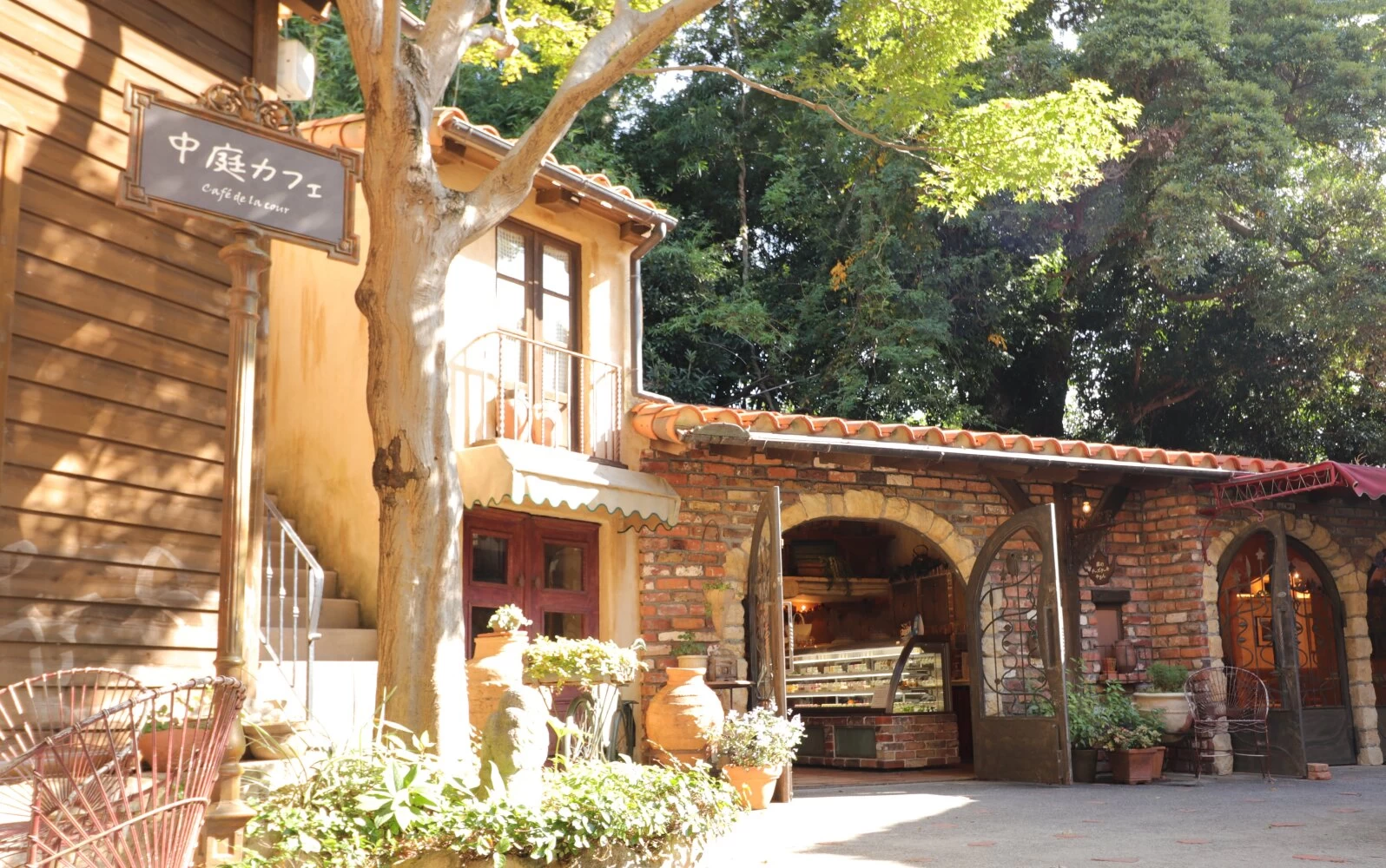 森のチーズケーキやさん