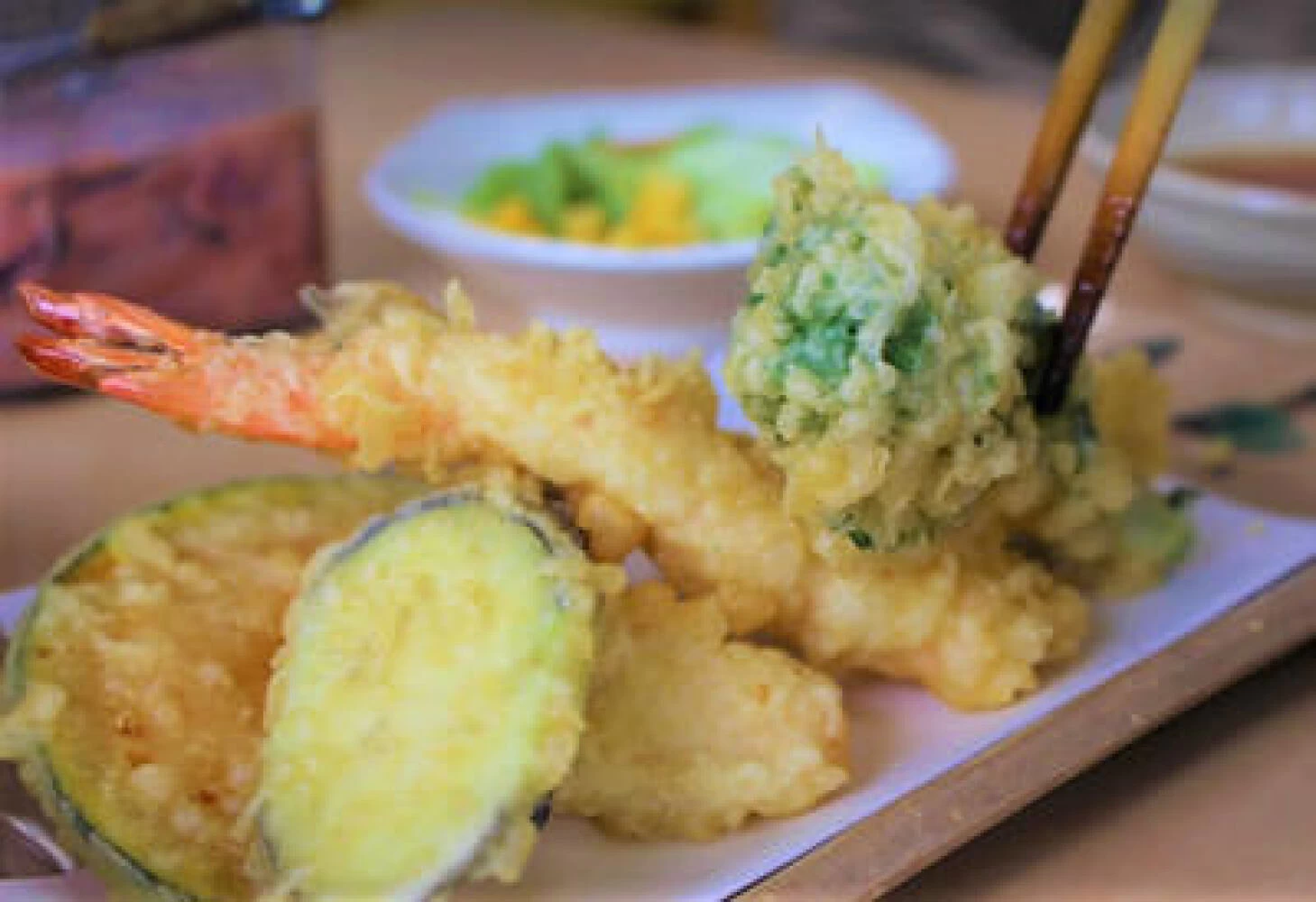 旬の野菜が味わえる「四季の天ぷら定食」