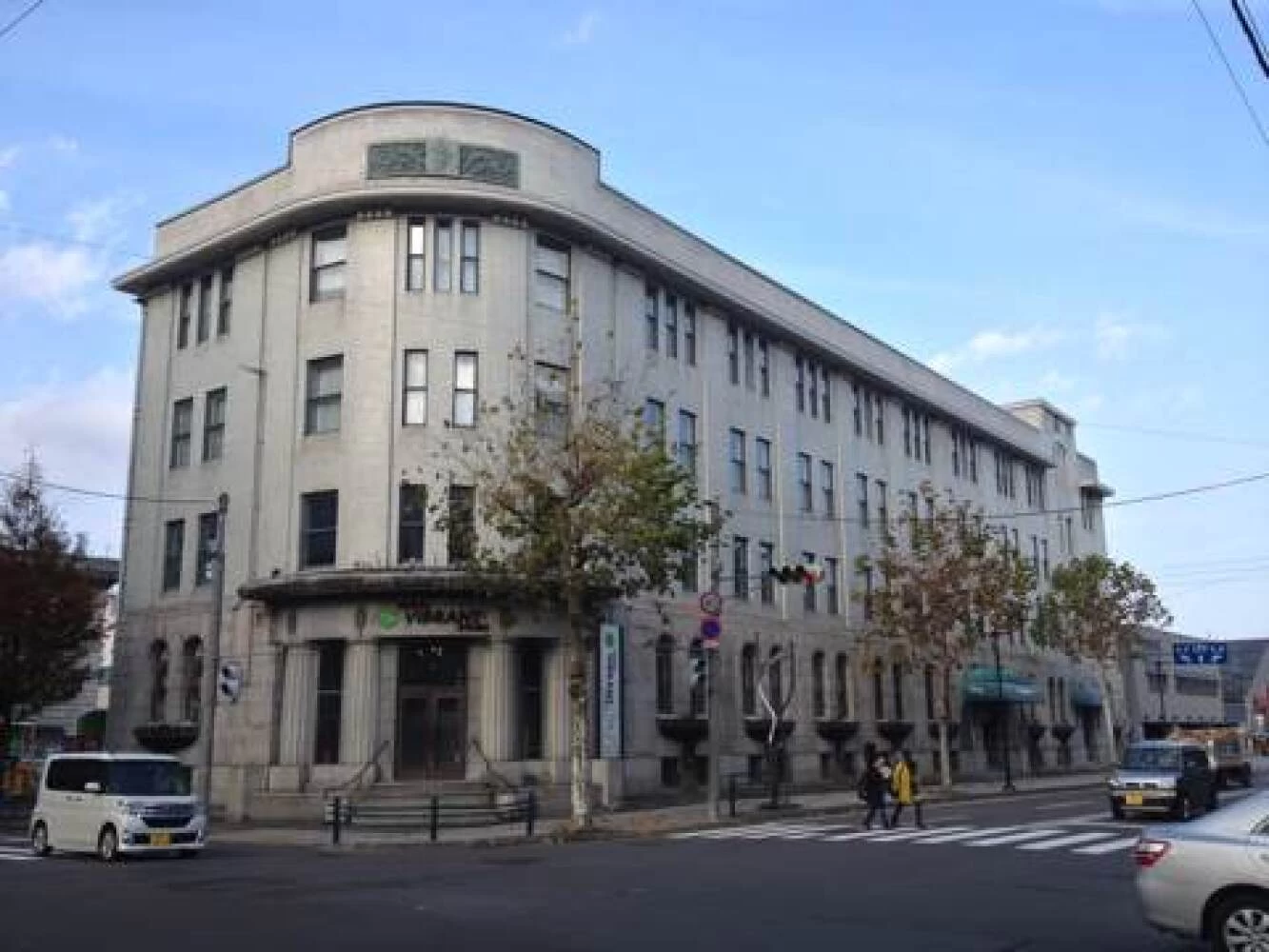 旧北海道拓殖銀行（現在は似鳥美術館）