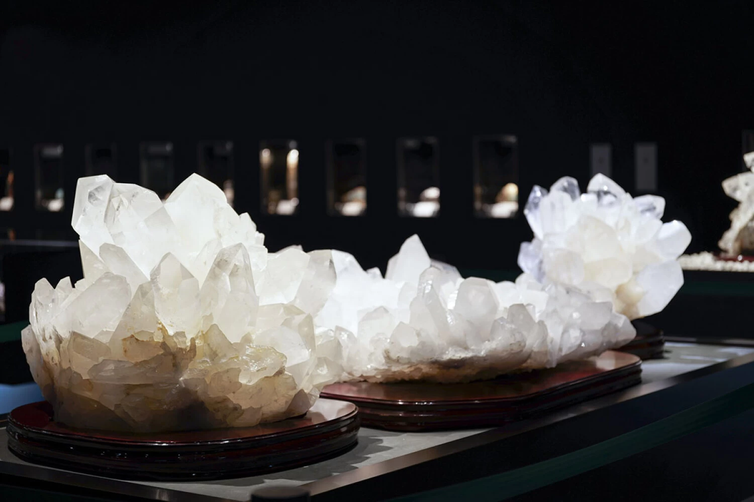 水晶クラスター