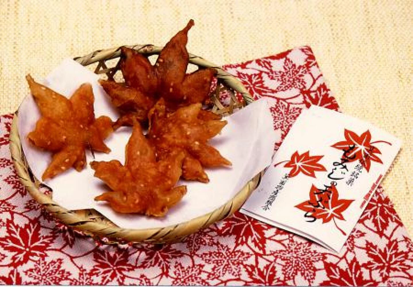 箕面の銘菓「もみじの天ぷら」