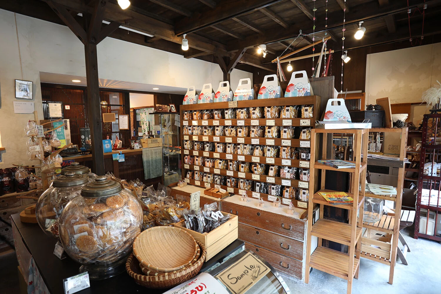 SHOP&CAFEショップ店内