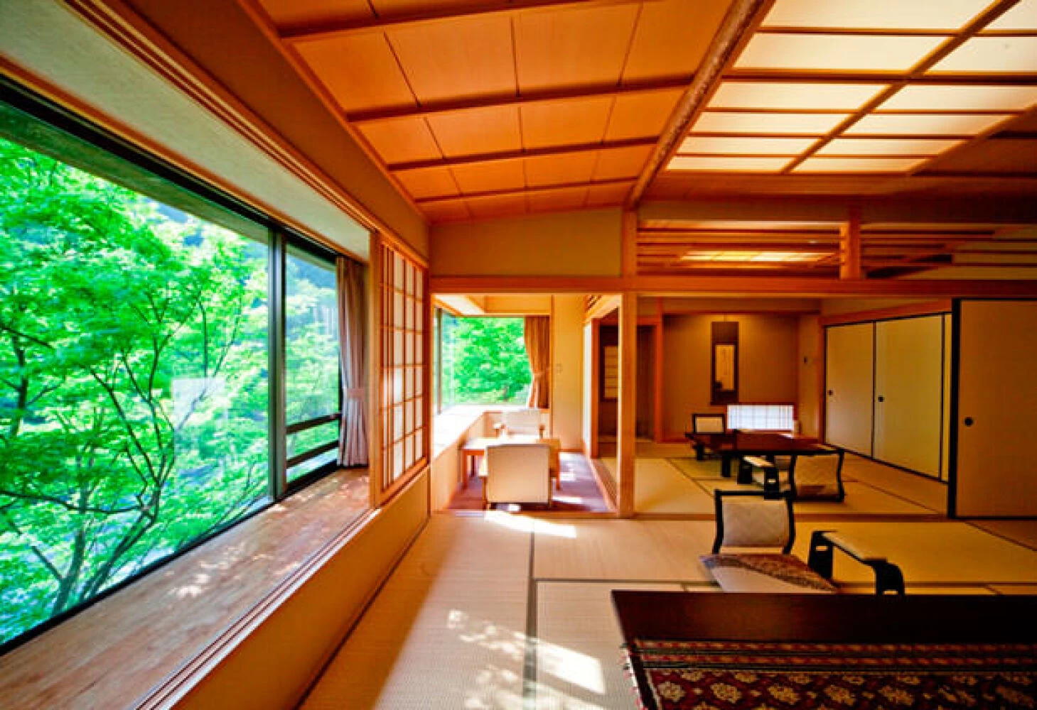 日本で最も古い歴史をもつ温泉旅館