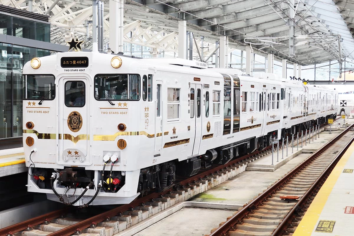 長崎で最新観光列車の旅｜ふたつ星4047で海へ｜旅行プランは旅色で。