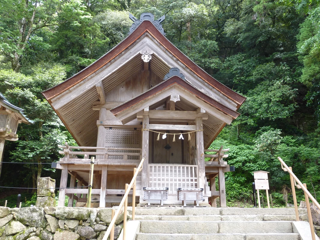 車なしで楽しむ島根旅♪出雲大社や松江城を巡る観光モデルコース｜旅行プランは旅色で。