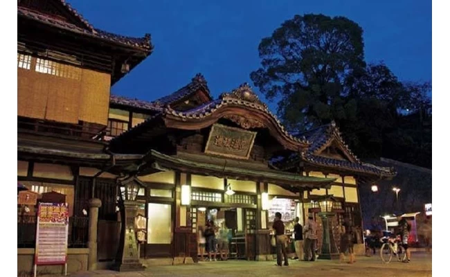 道後温泉本館