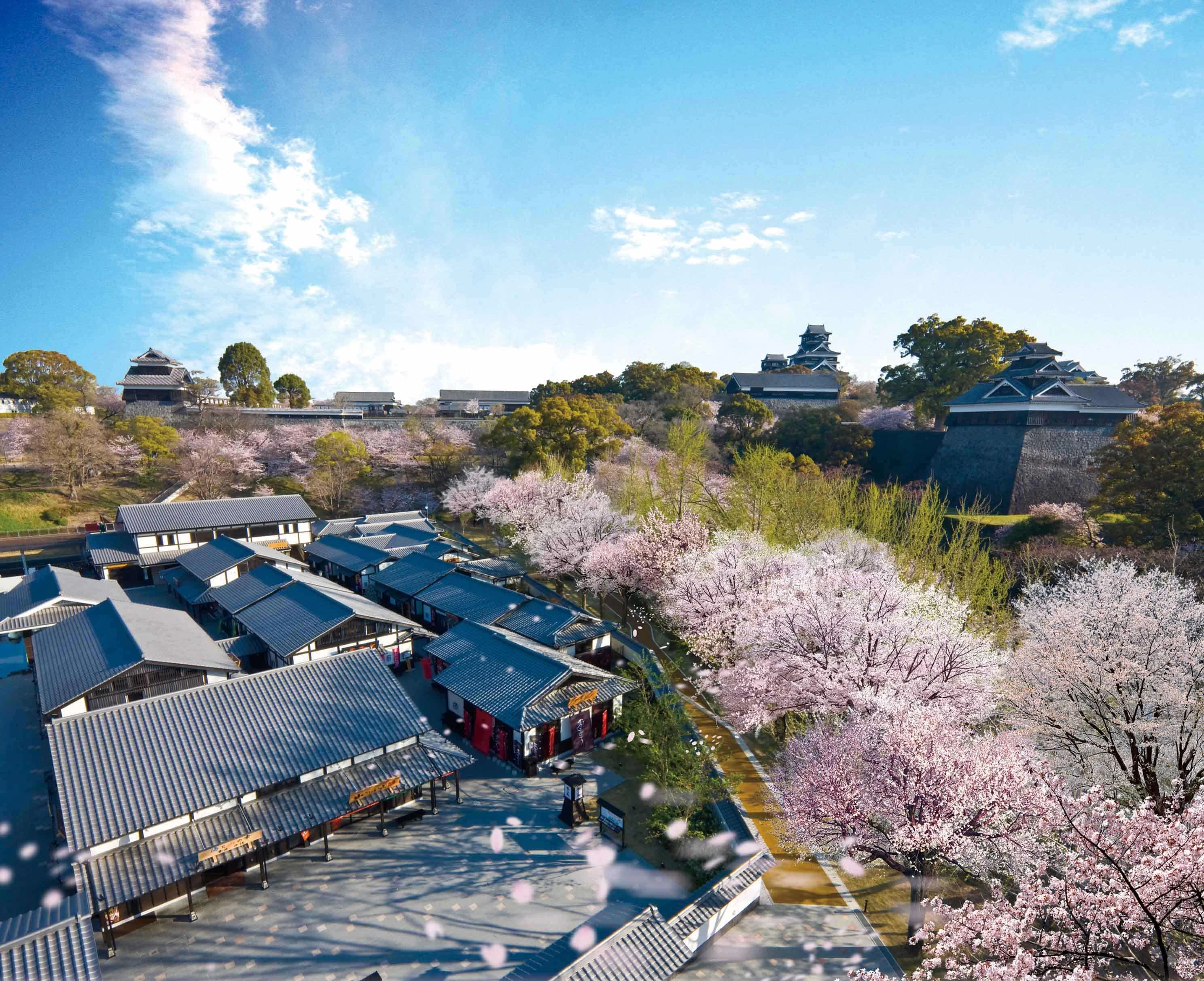 桜の馬場城彩苑