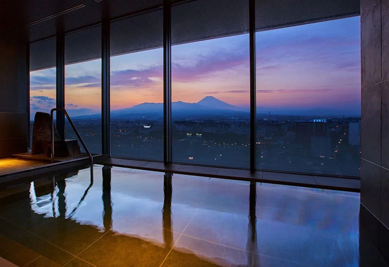 富士山が望める内風呂