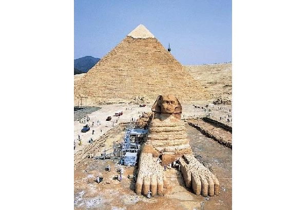 ピラミッドとスフィンクス（エジプト）