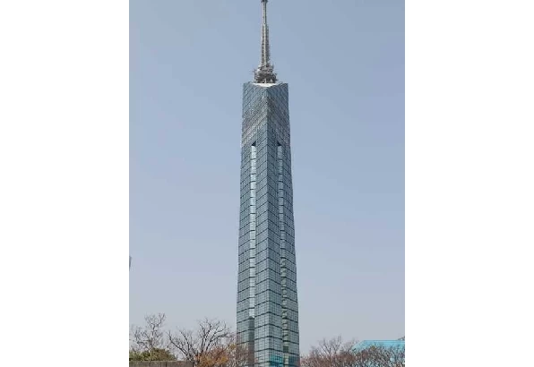 高さ234mの海浜タワー