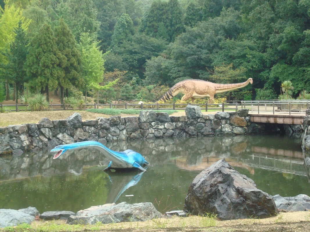 エラスモサウルスとディプロドクス