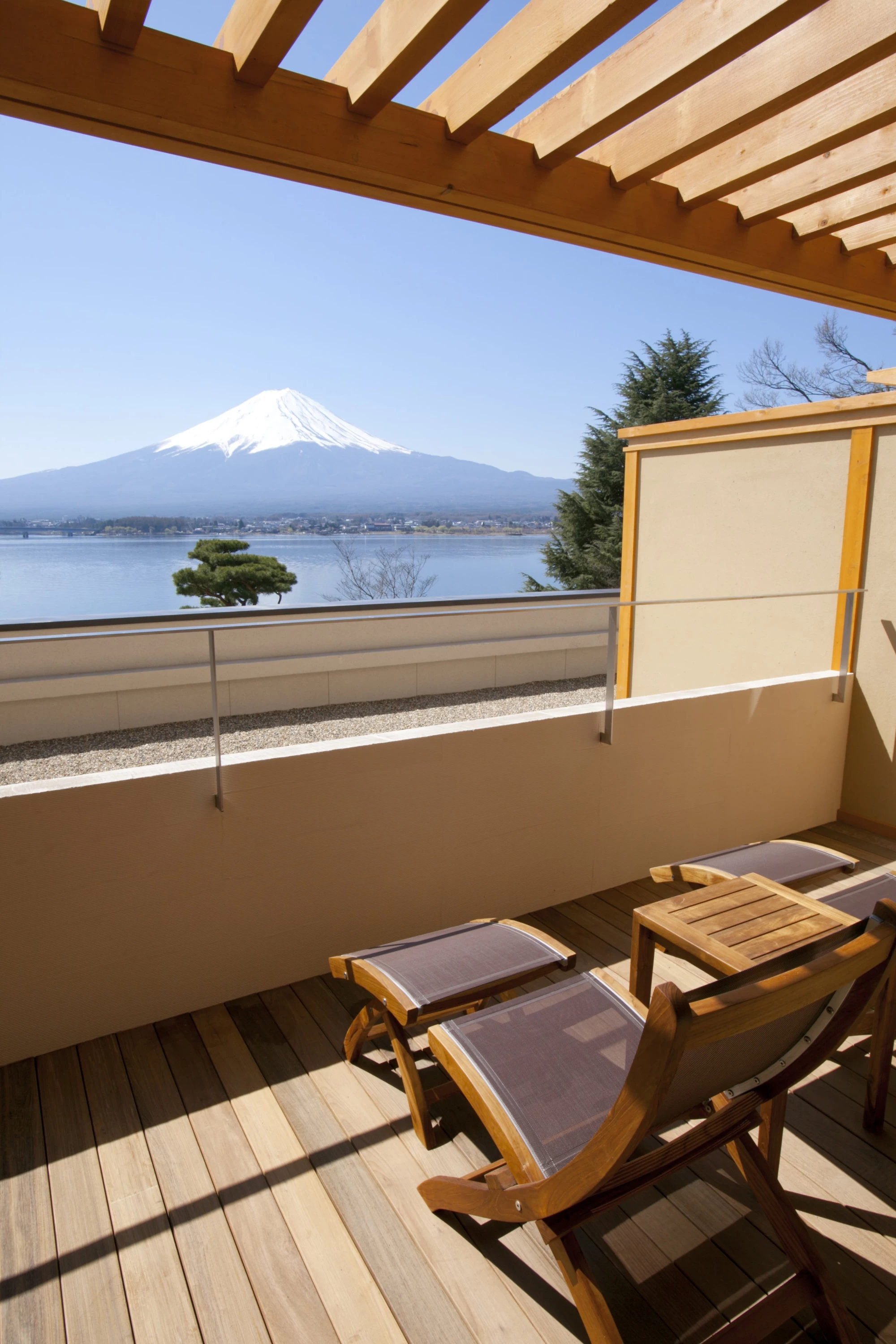 バルコニーからは富士山も