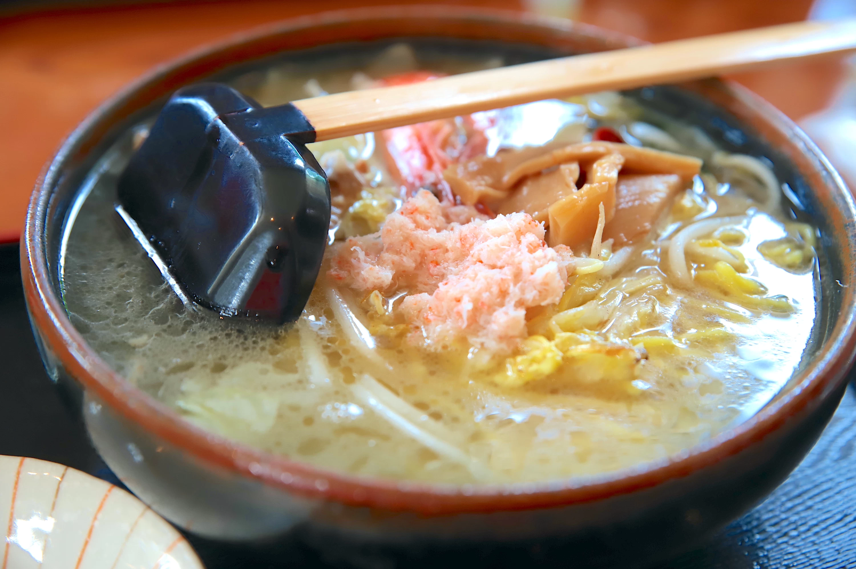 海鮮の旨味が詰まった知床海鮮湯麺