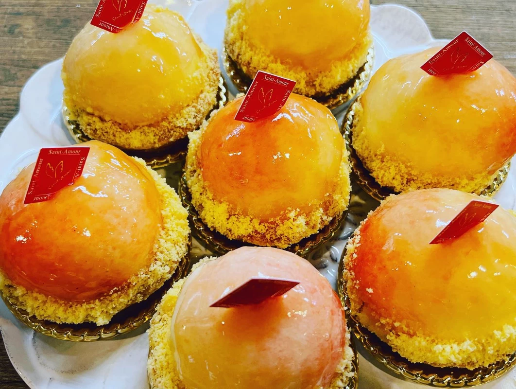 夏のおすすめ、桃のケーキ