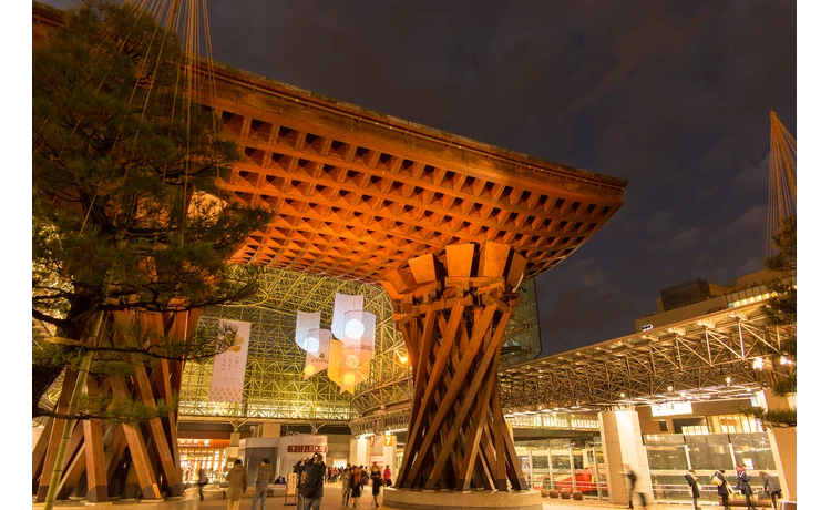 鼓門ライトアップ②