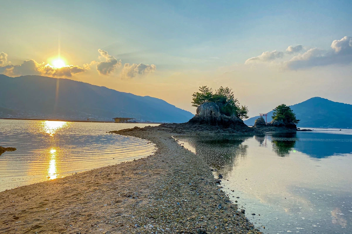 長瀬海岸ネイビーロード