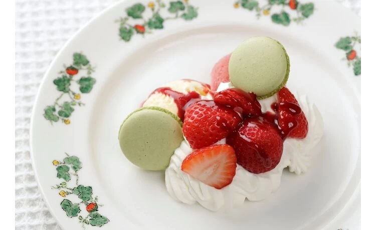 ストロベリーパフェ